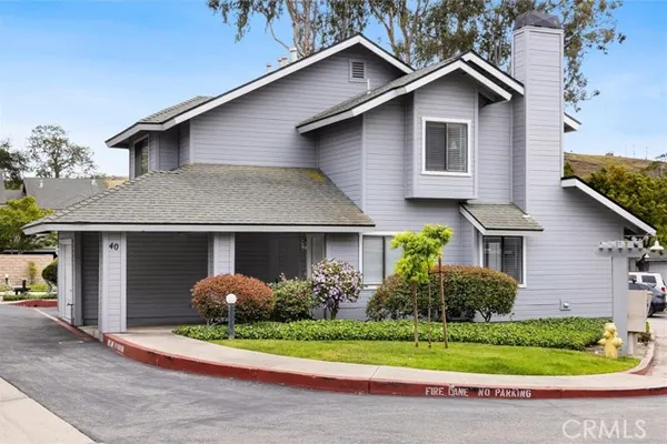 2221 KING CT 40