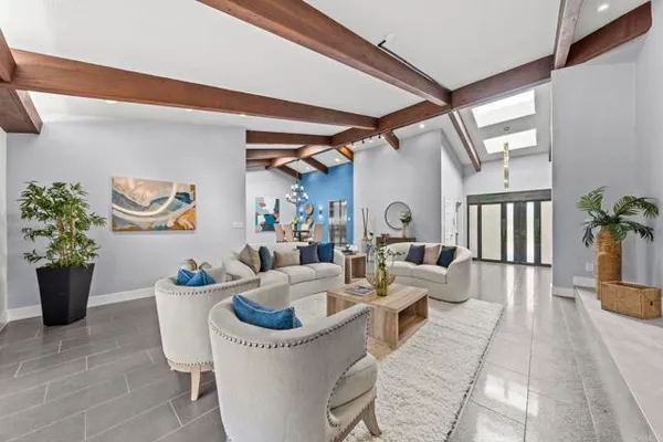 19 GATEVIEW DR