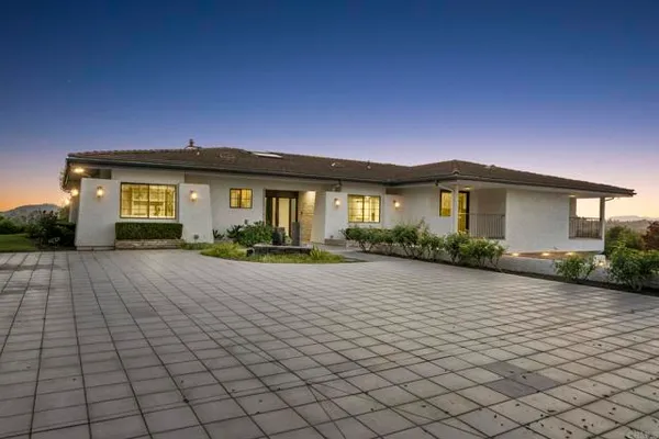 19 GATEVIEW DR