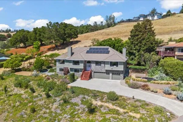 16580 RUSTLING OAK CT