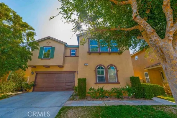 1109 N YUCCA AVE