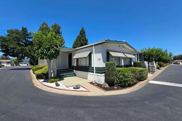 3231 VINEYARD AVE