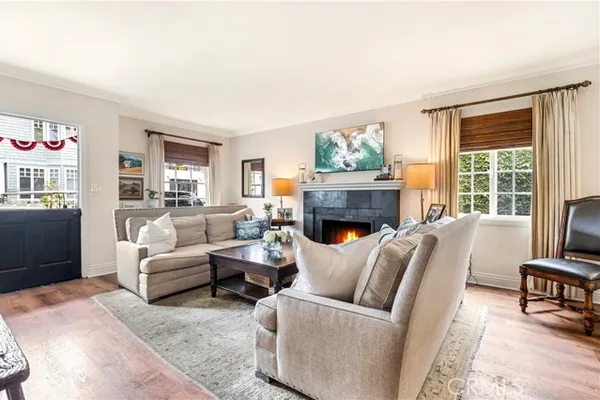 2632 VISTA DR