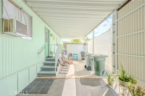 1499 OLD MOUNTAIN AVE SPC 96
