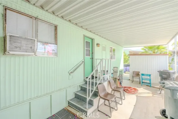 1499 OLD MOUNTAIN AVE SPC 96