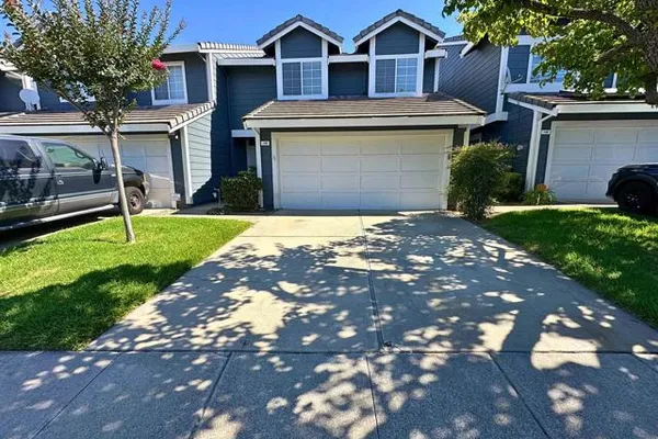 148 HERON DR