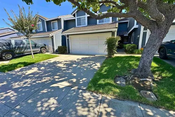 148 HERON DR