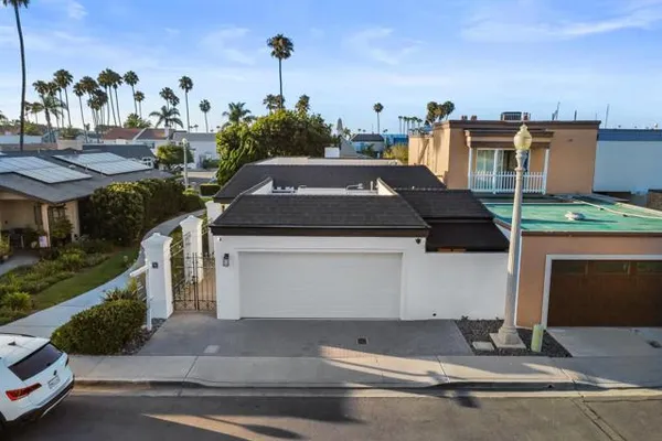 7 GINGERTREE LN