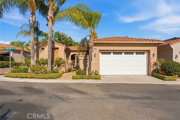 5640 QUEEN PALMS DR