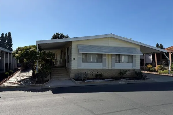 1400 S SUNKIST ST SPC 31