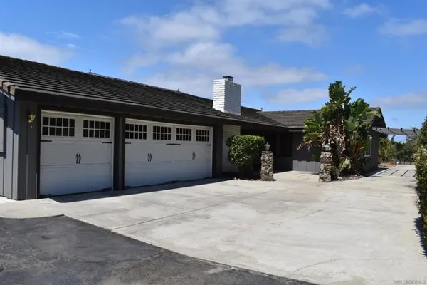 1549 SLEEPING INDIAN RD