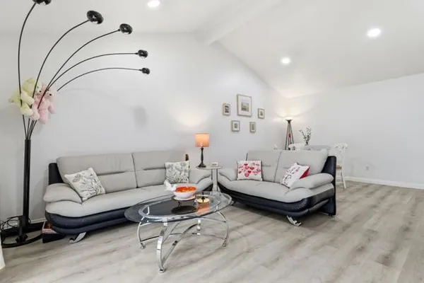 4013 RALSTON CMN