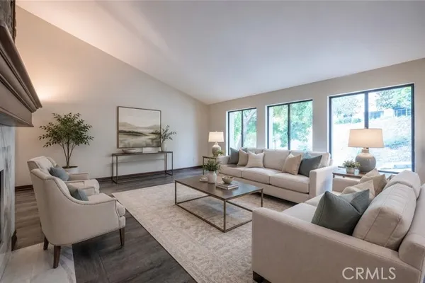 4422 ALTA TUPELO DR