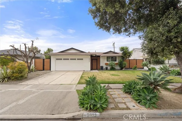 2422 S SALTA ST