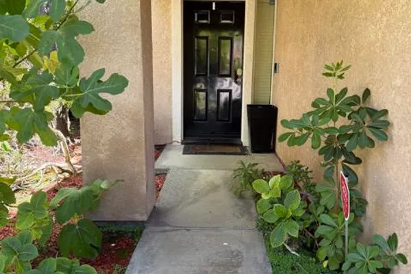 433 CALISTOGA CIR