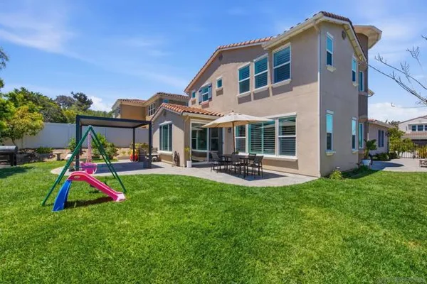 716 THORNTREE CT