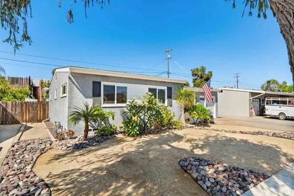 3726 NASSAU DR