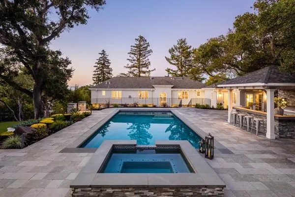 433 EL CENTRO RD