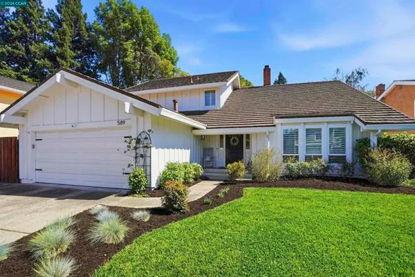 589 ZEPHYR CIR