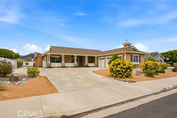 42144 SANTA FE TRL