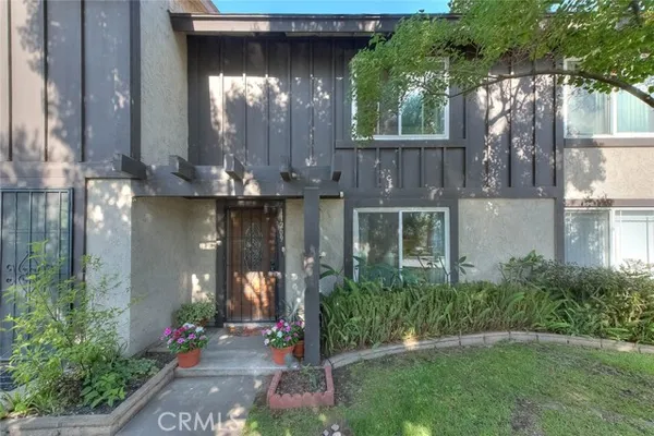 11209 LAMBERT WAY