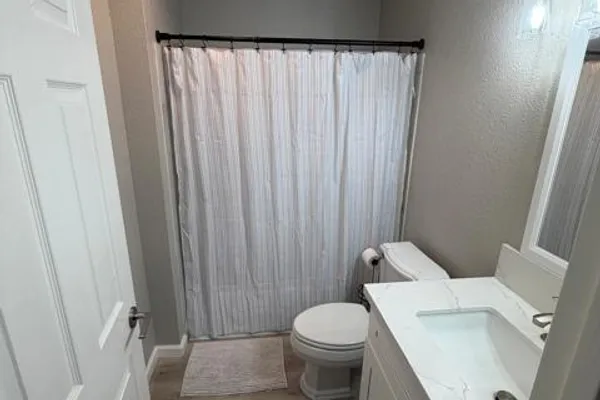 4041 OAKCREST DR 307