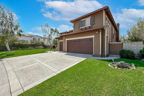 215 SOUTHCREST PL