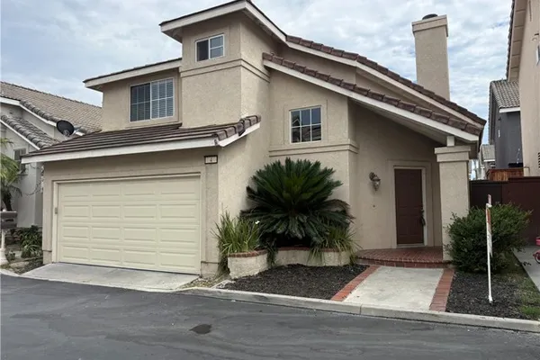 4 SHERRELWOOD CT