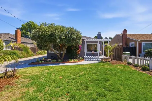 2268 MAYWOOD AVE