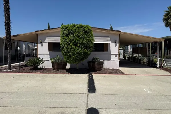 3745 VALLEY BLVD 23