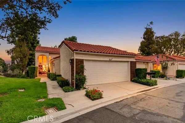 636 COLONIAL CIR