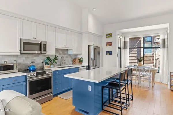 797 E SANTA CLARA ST 8