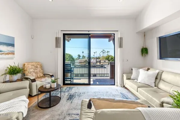 797 E SANTA CLARA ST 8