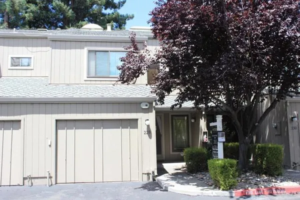 228 FLYNN AVE