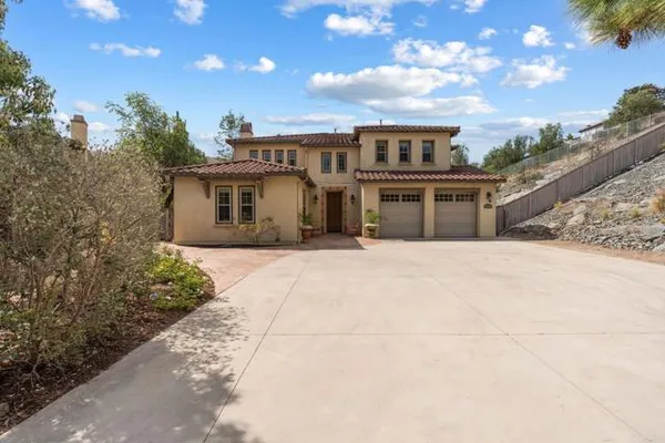 813 GENOA WAY