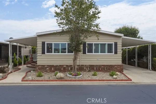 2320 LAKE GLN 51