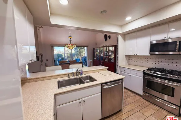 1833 S ARABY DR 11