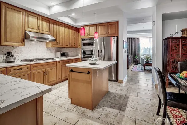201 E ANGELENO AVE 105