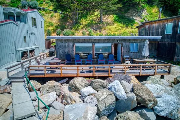 16 POTBELLY BEACH RD
