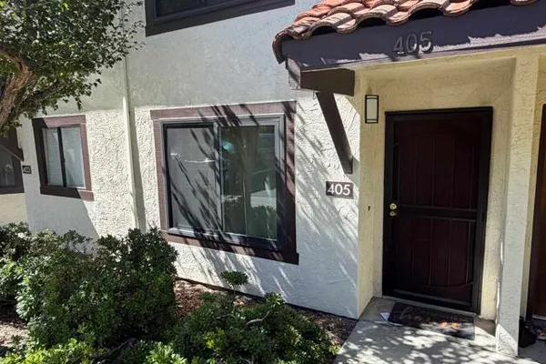 405 DEL VALLE CIR