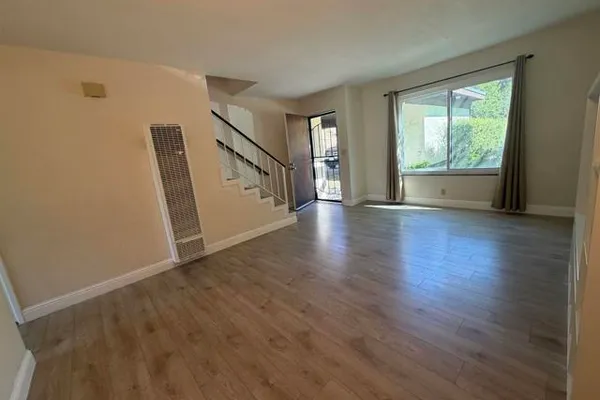 405 DEL VALLE CIR