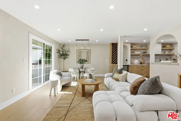 4738 LA VILLA MARINA A