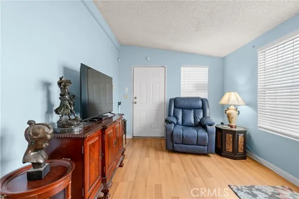25293 REDLANDS 21