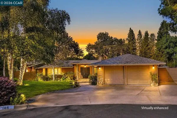 144 IRONGATE CT