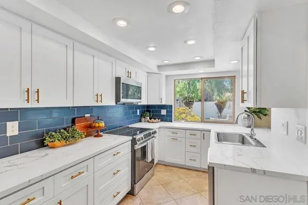 5734 MENORCA DR