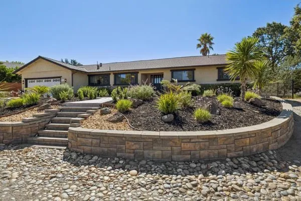 3120 OAK LEAF CT