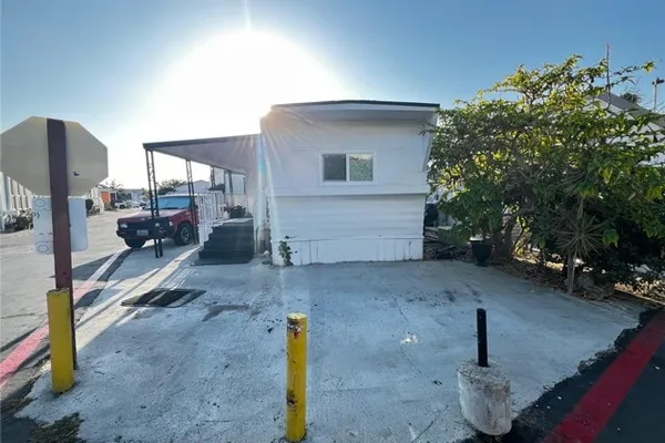 2191 HARBOR BLVD 38