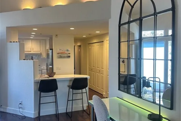 430 LAKE ST