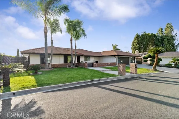 663 S RANCHO SIMI DR