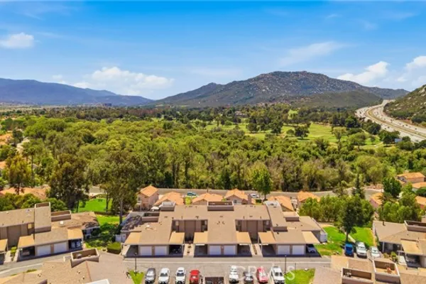 44603 LA PAZ RD